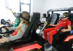 Corner day u Savremenoj