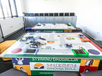 STEM table za učenje