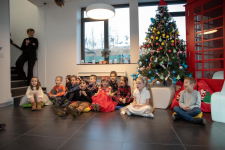 SOS_novogodisnja_predstava_I-1_galerija-2