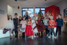 SOS_novogodisnja_predstava_I-1_galerija-4