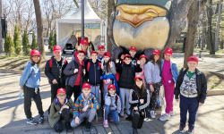 Učenici Savremene u parku