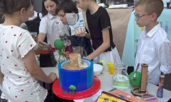 FD56DD1F-AE48-47AA-A4C3-0C120F39FEF5_1_201_a