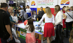 Savremena na Dečijem sajmu 6