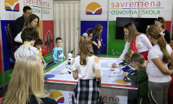 Savremena na Dečijem sajmu 13