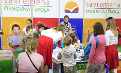 Savremena na Dečijem sajmu 17