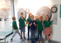 Savremeni osnovci u Muzeju iluzija